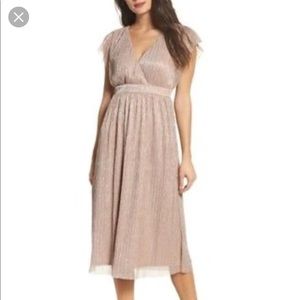 NWT Chelsea28 Rose Gold Metallic Dress